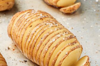 Hasselback Potatoes – Barefeet within the Kitchen