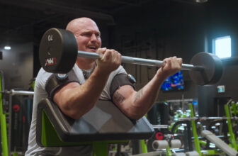 Mitchell Hooper Tackles Arnold Schwarzenegger’s Brutal Again and Biceps Exercise