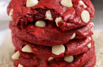 Crimson Velvet Cake Combine Cookies
