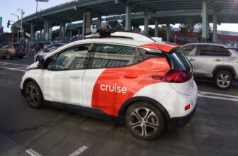 GM Axes Half of Cruise as It Ditches Robotaxi Enterprise