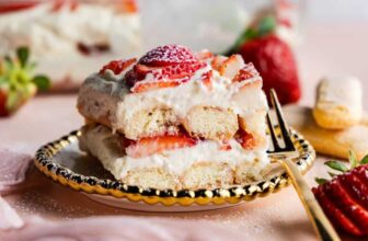 Strawberries and Cream Tiramisu – The Keep At House Chef