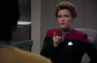 This Is the Finest Scene in Star Trek: Voyager’s First Season