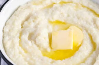 Easy methods to Cook dinner Grits {Creamy & Scrumptious!}