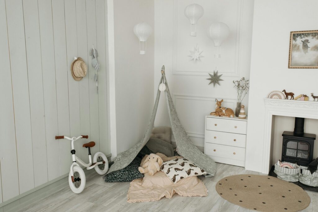 details of décor in a baby’s nursery